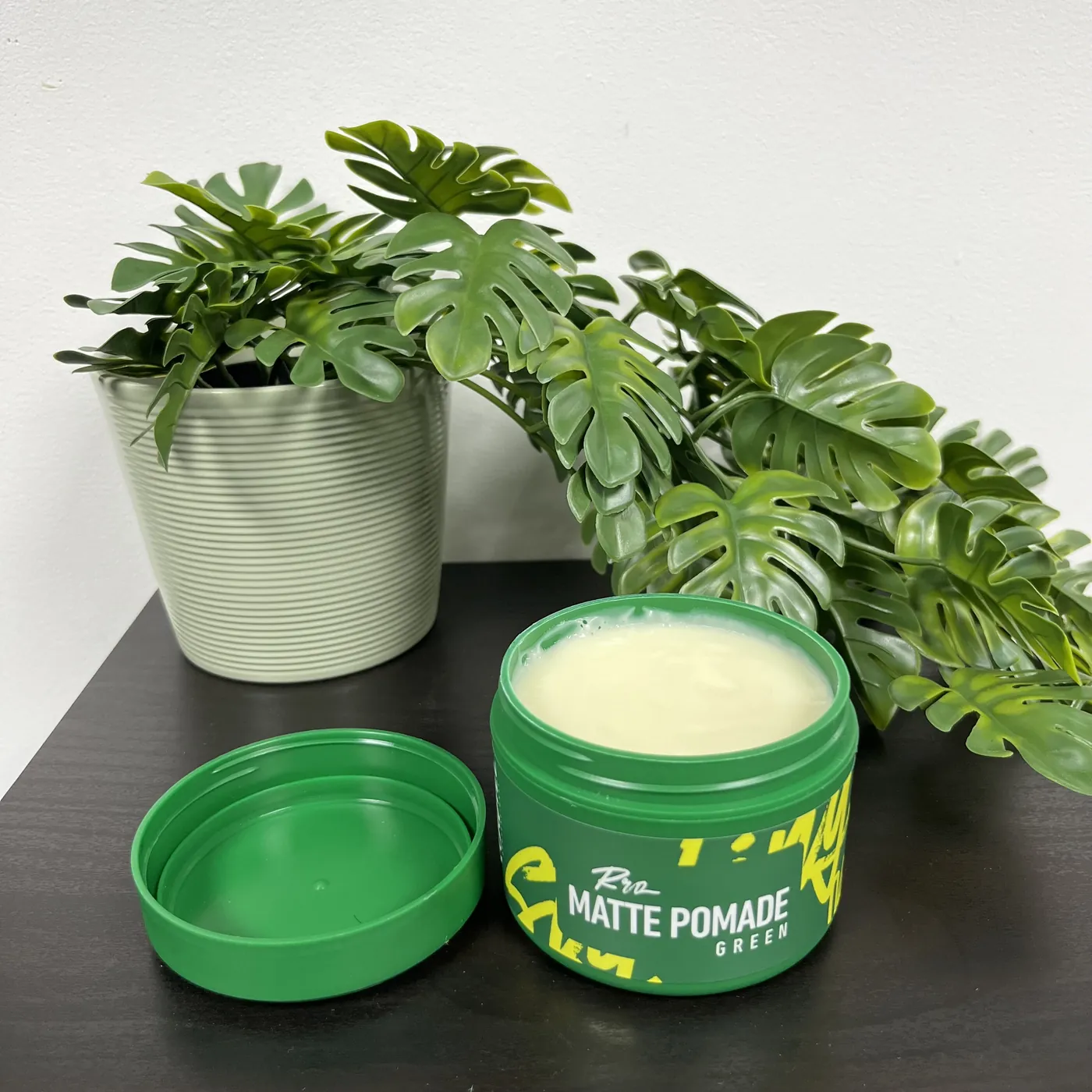 Cera Matte Pomade Green — Envase abierto