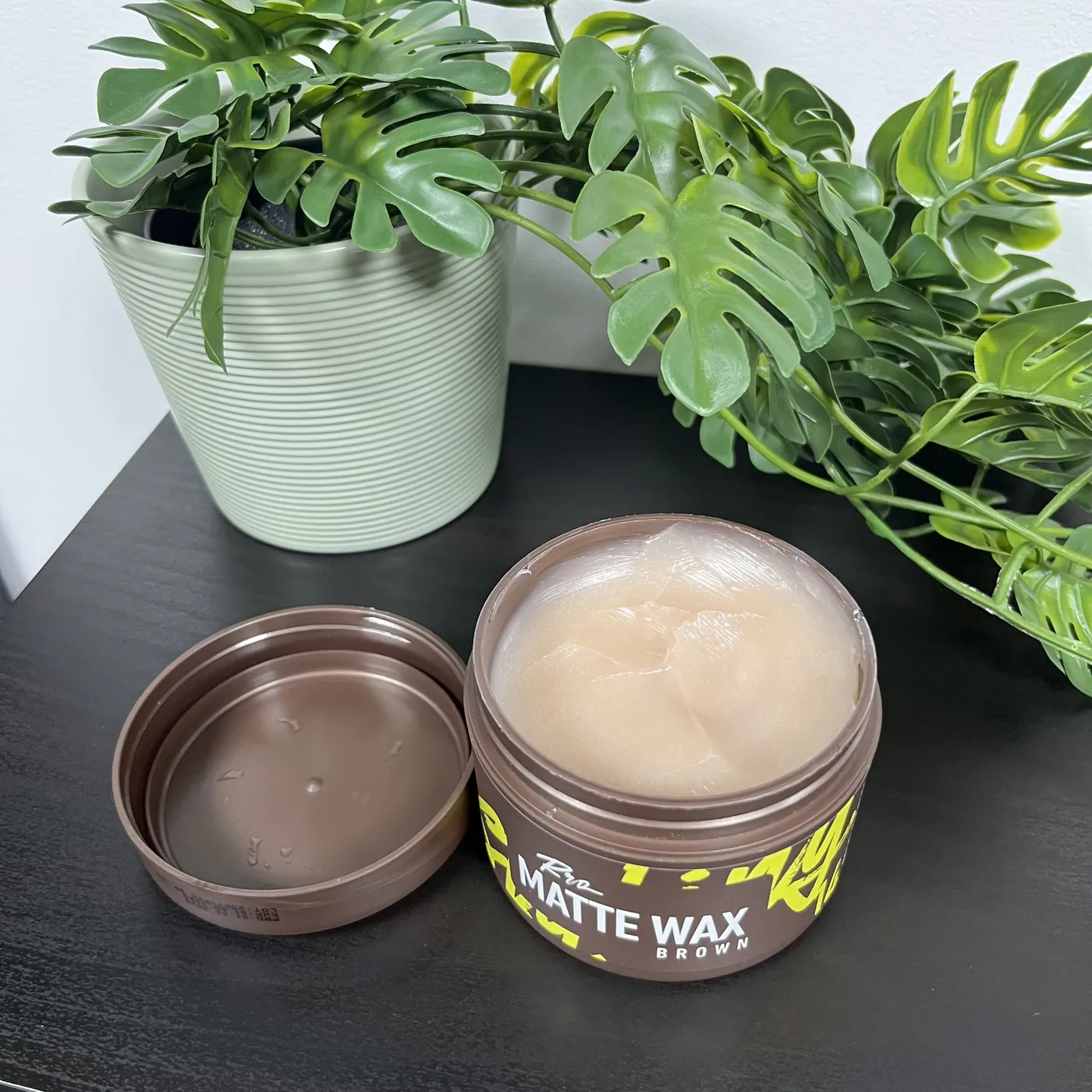 Cera Matte Wax Brown, detalle de la textura